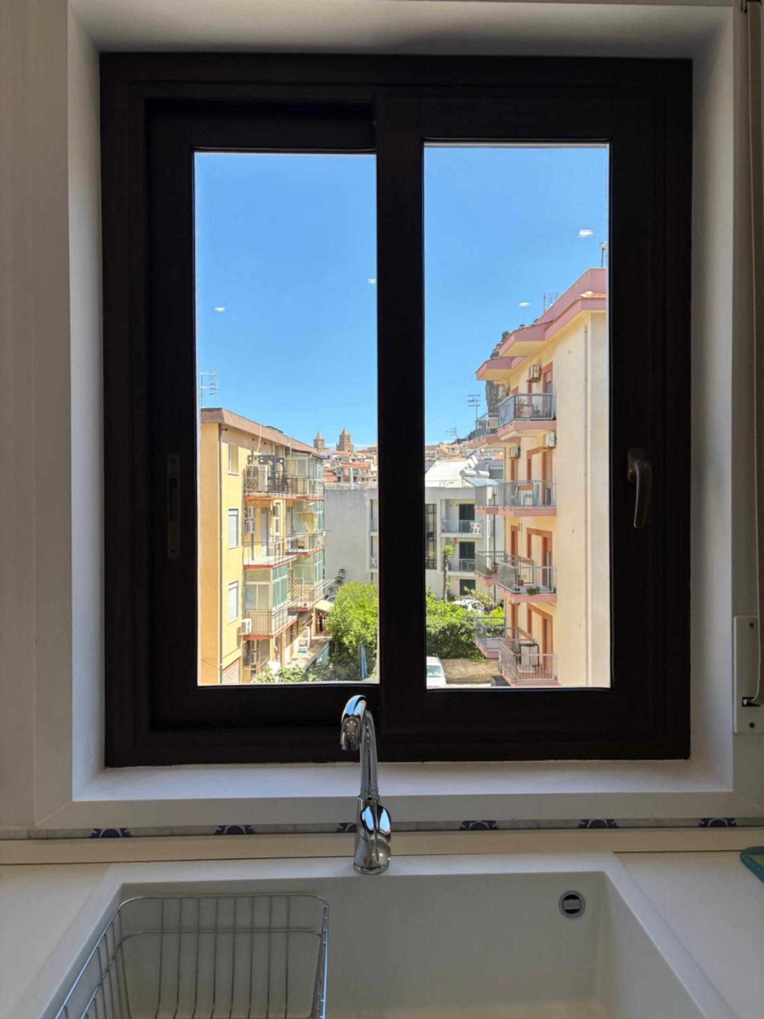Archimede Lounge Lägenhet Cefalù Exteriör bild