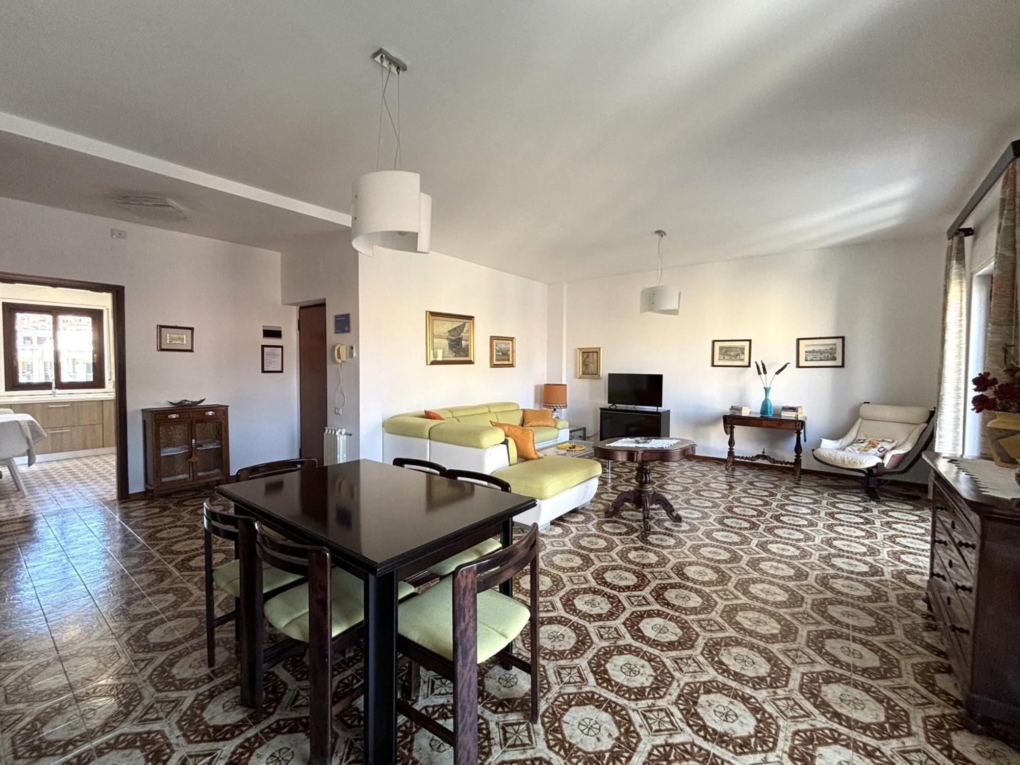 Archimede Lounge Lägenhet Cefalù Exteriör bild